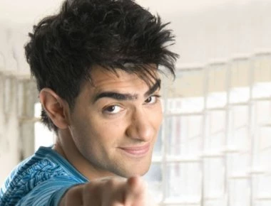 Θυμάστε τον Σαρμπέλ και τα «Γεια σου Μαρία»; - Δείτε τον πως είναι σήμερα (φωτό)